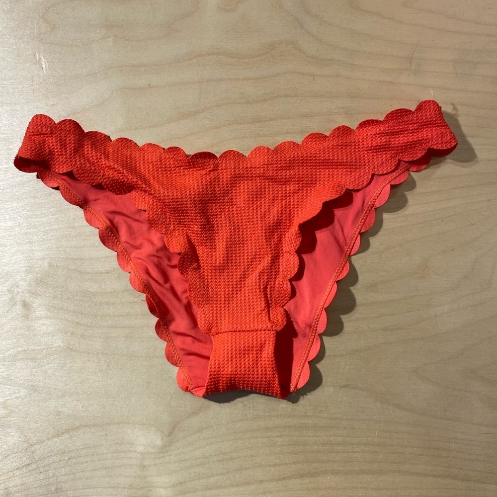 Aerie Scalloped Edge Bikini Bottom NWOT Large (LW)